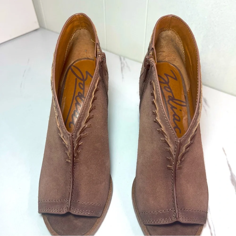 ZODIAC Womens Brown boho Artful Detailing Sculpted Heel ZipUp Leather Shootie 7M